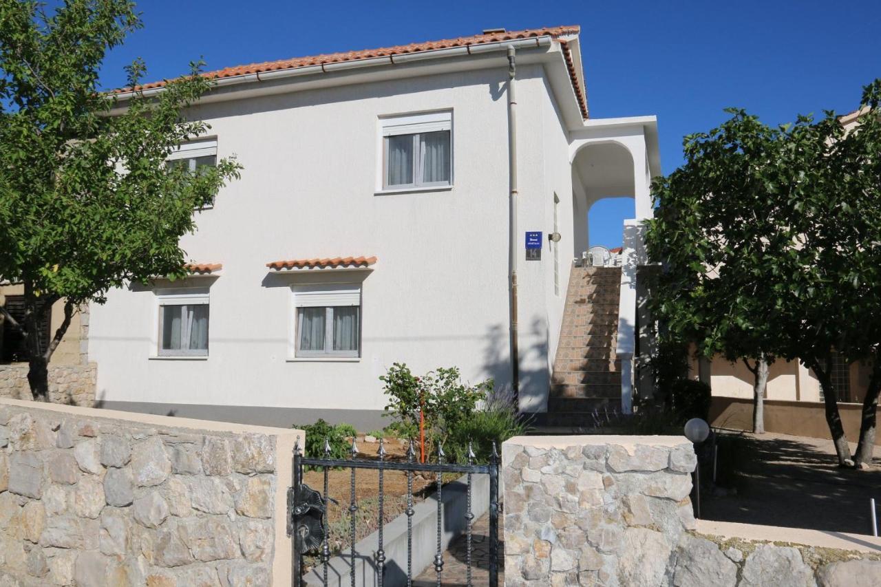 Apartments Nadenic Šilo Exterior foto